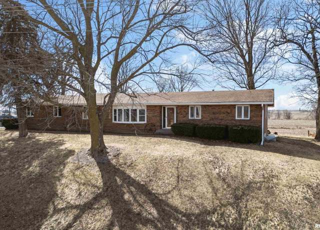 Property at 7627 New Liberty Rd, Walcott, IA 52773, 4 beds, 3 baths