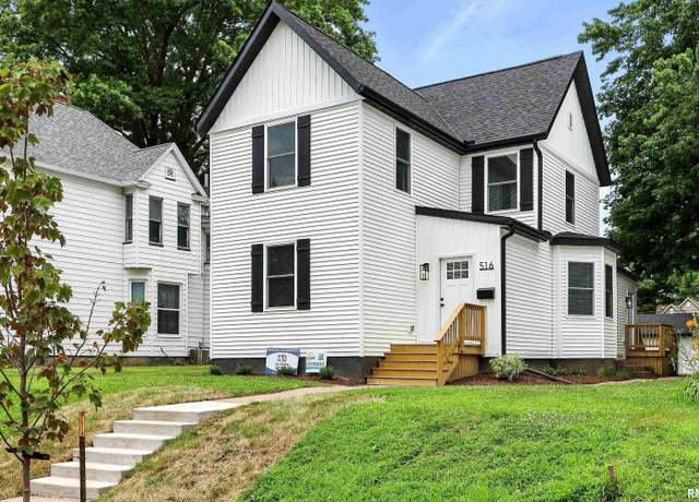 Property at 516 W 15th St, Davenport, IA 52803, 4 beds, 3 baths