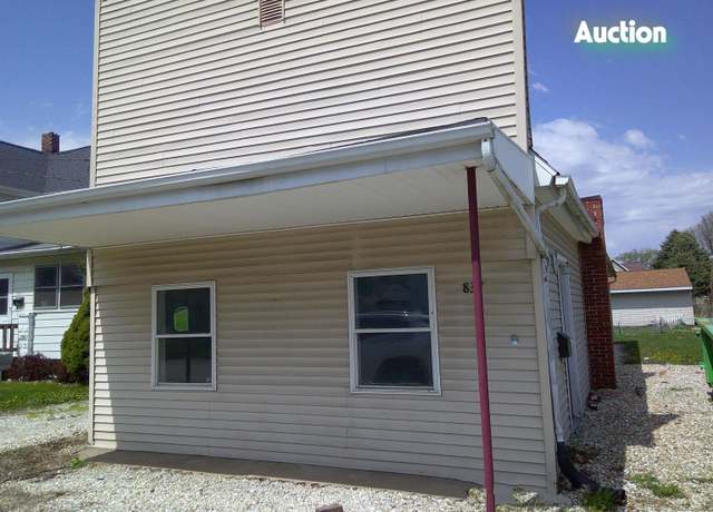 Property at 837 E Chestnut St, Canton, IL 61520, 2 beds, 1 bath
