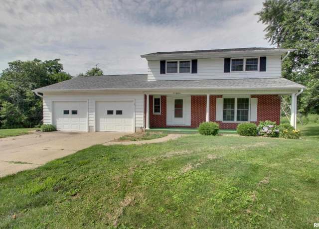 Property at 618 Kimberly Dr, Quincy, IL 62305, 4 beds, 2.5 baths