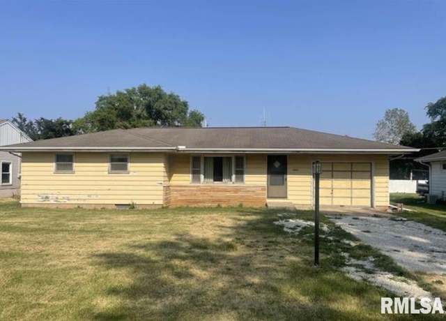 Property at 10612 N Washington St, Mossville, IL 61552, 3 beds, 2.5 baths