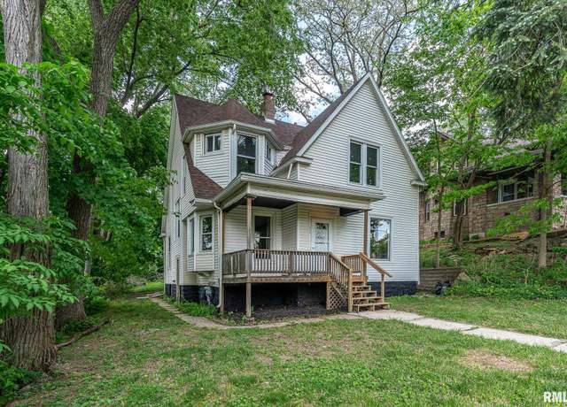 Property at 534 Lincoln Ct, Davenport, IA 52804, 3 beds, 1.5 baths