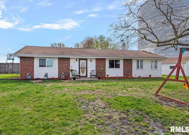 Property at 308 Jefferson St, Pleasant Plains, IL 62677, 3 beds, 1 bath