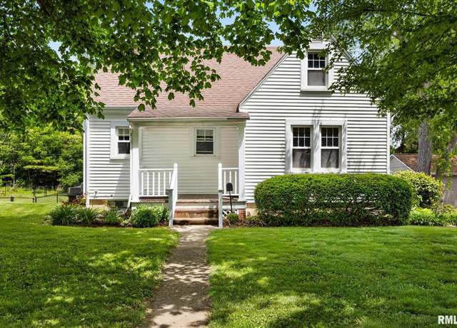 Property at 1017 Miller St, Washington, IL 61571, 3 beds, 1 bath
