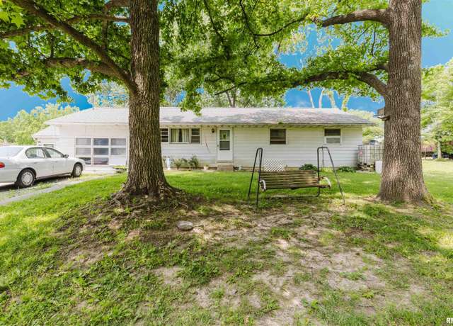Property at 2601 Nielson Crossing Rd, Marion, IL 62959, 2 beds, 1 bath