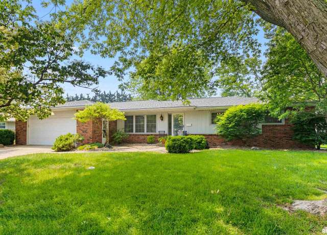 Property at 637 S Columbus Ave, Morton, IL 61550, 3 beds, 3.5 baths