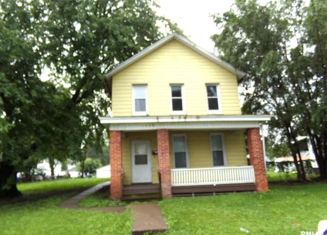 Property at 1429 W 7th St, Davenport, IA 52802, 4 beds, 2 baths