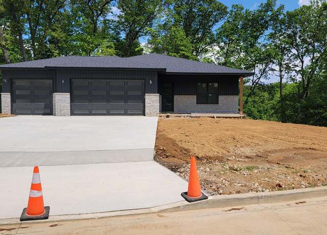 Property at 124 Rosemary Ln, Germantown Hills, IL 61548, 4 beds, 3 baths