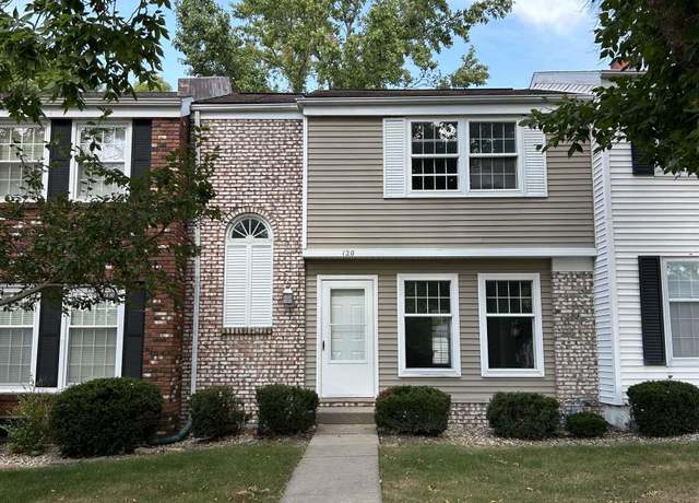 Property at 120 Carriage Hl, Macomb, IL 61455, 3 beds, 2.5 baths