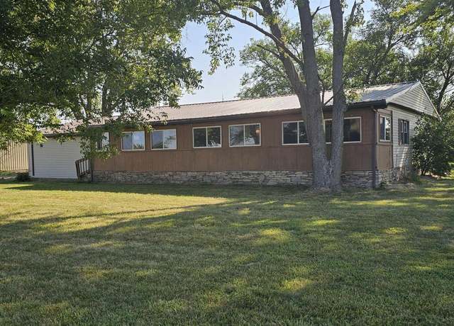 Property at 5274 Norton Rd, Sandoval, IL 62882, 3 beds, 1.5 baths