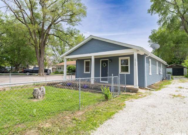 Property at 5720 W Farmington Rd, Peoria, IL 61604, 3 beds, 1 bath
