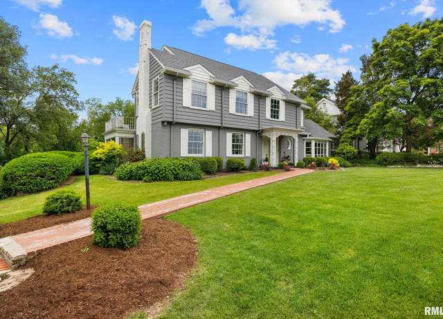 Property at 4407 N Grandview Dr, Peoria Heights, IL 61483, 3 beds, 3 baths