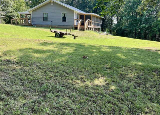 Property at 5504 Marion Rd, Metropolis, IL 62960, 1 bed, 1.5 baths