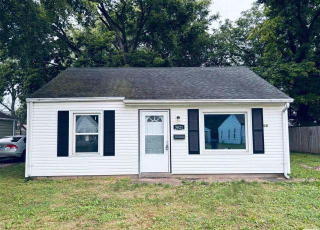 Property at 3021 S 3rd St, Springfield, IL 62703, 2 beds, 1 bath