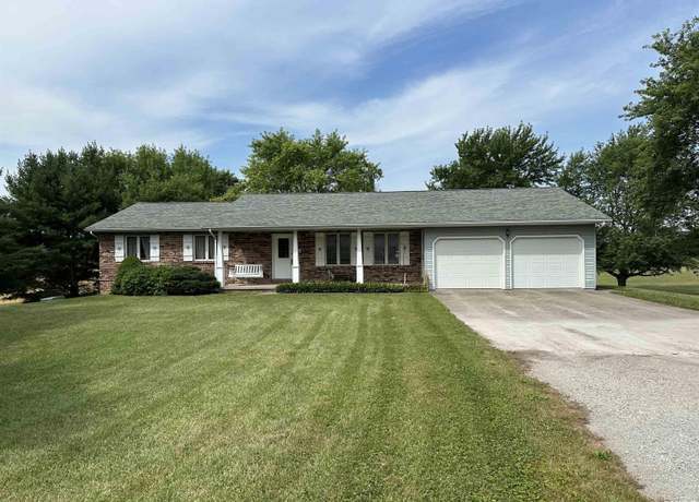 Property at 295 County Highway 8 Hwy, Congerville, IL 61729, 5 beds, 3 baths