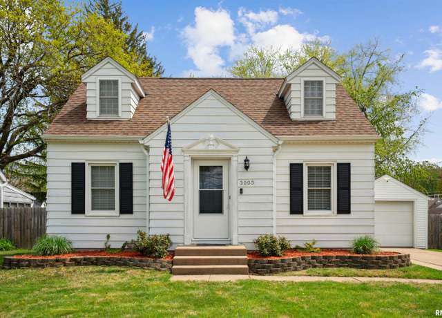 Property at 3003 42nd St, Rock Island, IL 61201, 3 beds, 2.5 baths