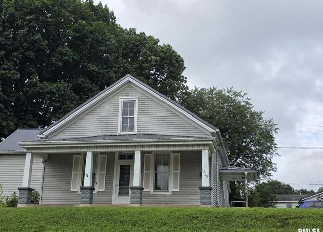 Property at 1228 S 12th St, Quincy, IL 62301, 3 beds, 1.5 baths