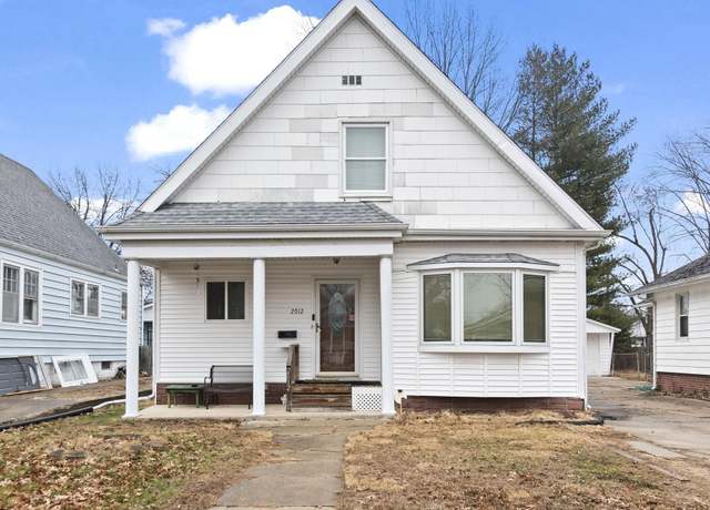 Property at 2012 S Pasfield St, Springfield, IL 62704, 3 beds, 1 bath