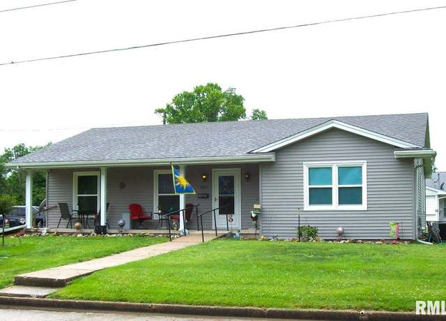 Property at 205 N High St, Winchester, IL 62694, 2 beds, 1 bath
