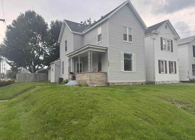 Property at 1238 N 12th St, Quincy, IL 62301, 3 beds, 2 baths
