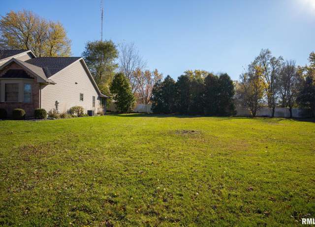Property at 130 Susan Ct, East Peoria, IL 61611