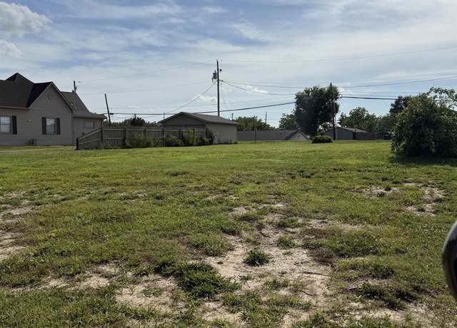 Property at 1208 N Glendale St, Marion, IL 62959