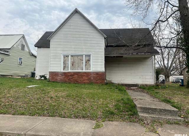 Property at 1011 Newton Ave, Johnston City, IL 62951