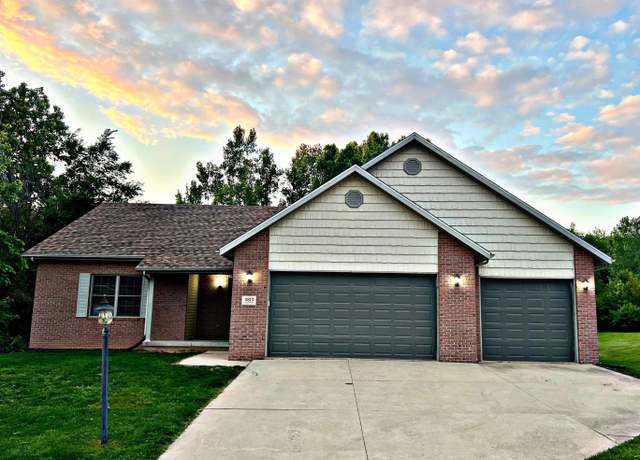 Property at 4813 W Gladstone Pl, Peoria, IL 61615, 3 beds, 2 baths