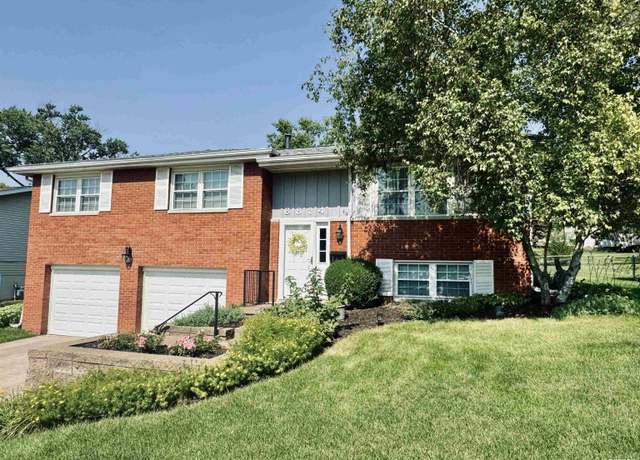 Property at 6824 N Michele Ln, Peoria, IL 61614, 3 beds, 2 baths