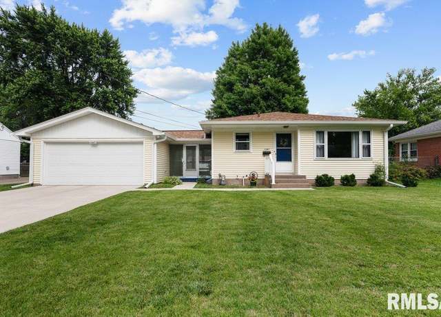 Property at 2247 31st St, Rock Island, IL 61201, 4 beds, 2 baths