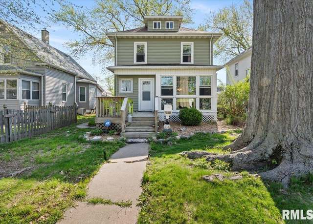 Property at 1176 25th St, Moline, IL 61265, 3 beds, 1.5 baths