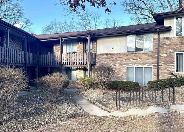 Property at 169 E Oak Cliff Ct #108, Peoria, IL 61614, 2 beds, 1.5 baths