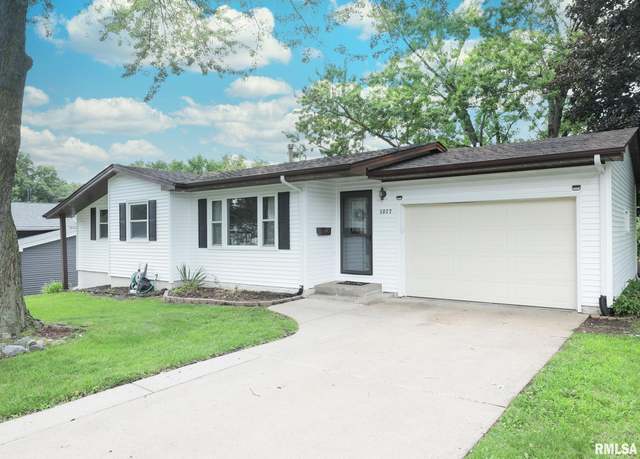 Property at 5022 Northbrook Ct, Davenport, IA 52806, 3 beds, 2 baths