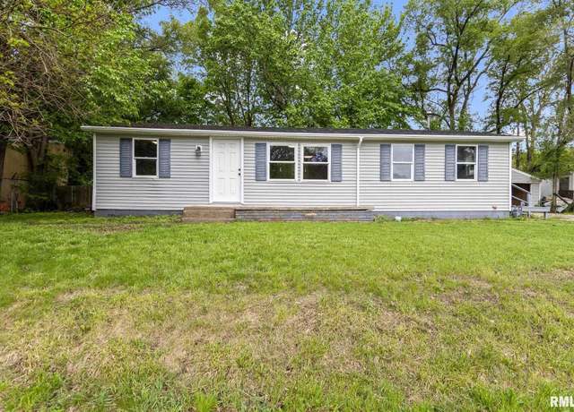 Property at 2320 E Enterprise St, Springfield, IL 62702, 2 beds, 1 bath