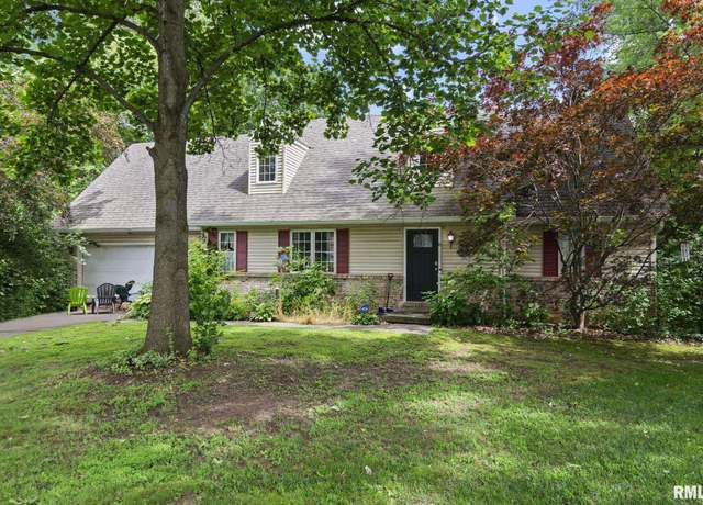 Property at 14 Willow Hill Dr, Sherman, IL 62684, 4 beds, 2.5 baths