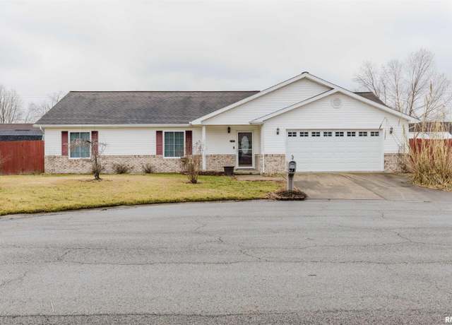 Property at 1703 Winchester Ct, Marion, IL 62959, 3 beds, 2 baths