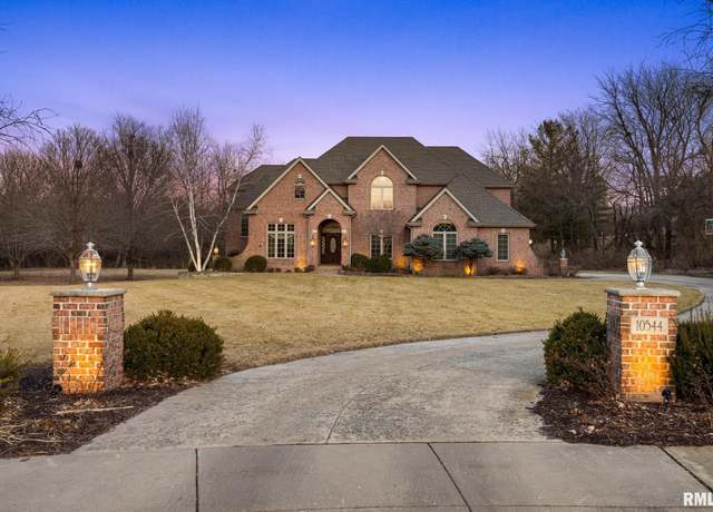 Property at 10544 Dahlia Ct, Peoria, IL 61615, 5 beds, 3.5 baths