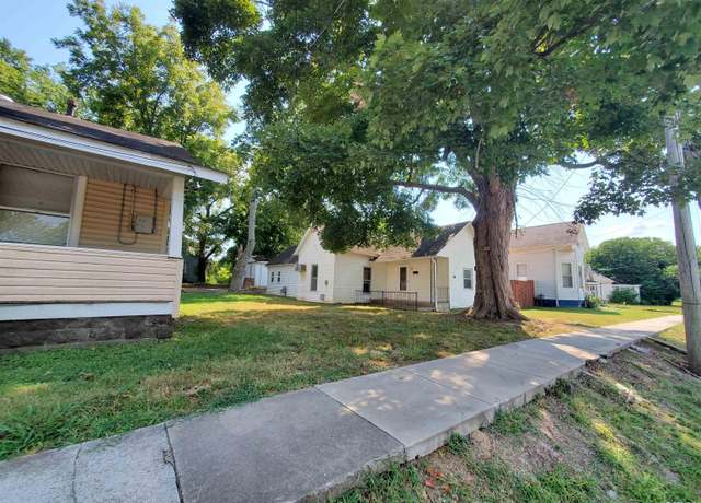 Property at 311 W Sycamore St, Carbondale, IL 62901, 2 beds, 1 bath