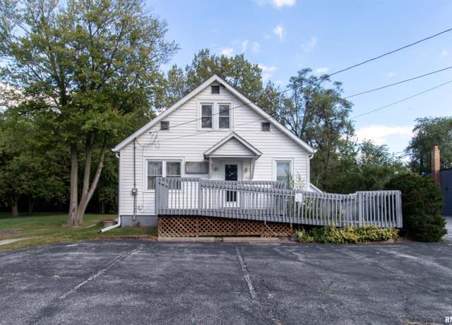 Property at 635 1st St, Silvis, IL 61282, 3 beds, 1.5 baths
