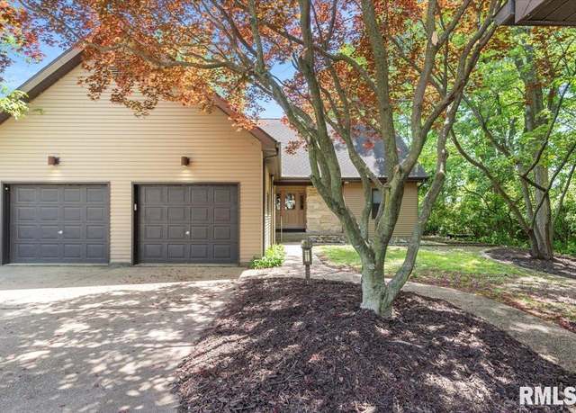 Property at 1100 Harmony Ct, Springfield, IL 62703, 3 beds, 2 baths
