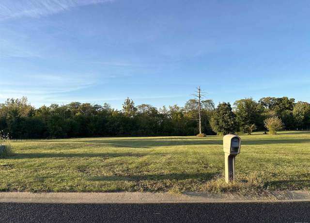 Property at 202 Silver Creek Dr, Washington, IL 61571