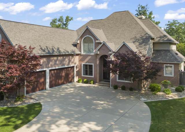 Property at 2815 W Windpointe Dr, Peoria, IL 61614, 5 beds, 4 baths