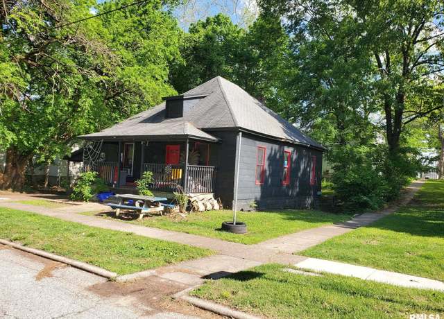 Property at 407 W Elm St, Carbondale, IL 62901, 2 beds, 1 bath
