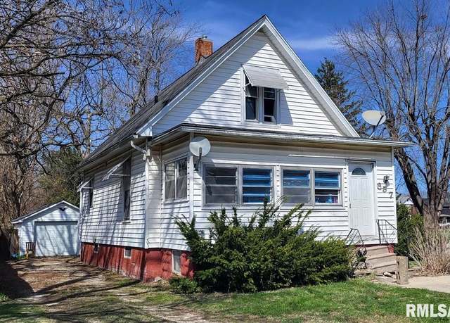 Property at 857 E Knox St, Galesburg, IL 61401, 2 beds, 1 bath