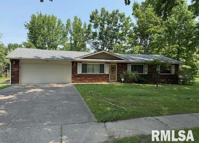 Property at 1700 W Taylor Dr, Carbondale, IL 62901, 3 beds, 2 baths