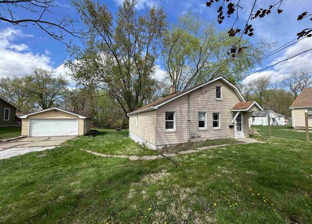 Property at 309 28th Ave, East Moline, IL 61244, 3 beds, 1 bath