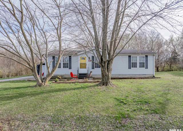 Property at 392 W Shirley Ln, Richview, IL 62877, 3 beds, 2 baths