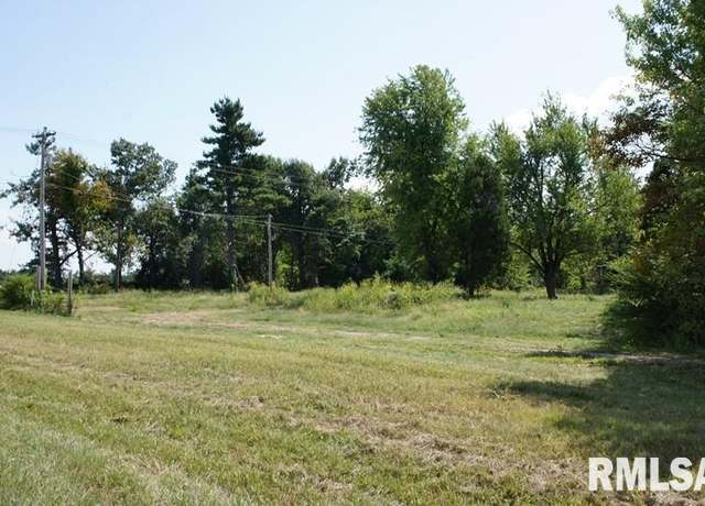 Property at 2134 E 5th St, Metropolis, IL 62960
