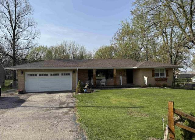 Property at 6306 W Farmington Rd, Peoria, IL 61604, 3 beds, 2 baths