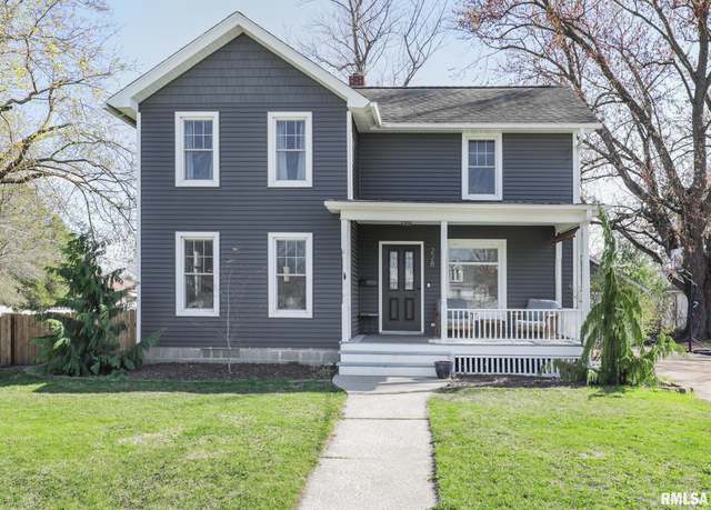 Property at 228 E Main St, Geneseo, IL 61254, 4 beds, 2.5 baths